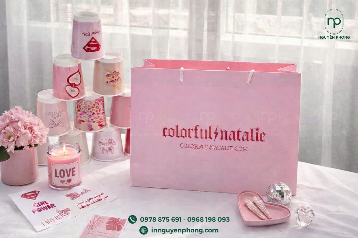 Túi giấy đựng nến thơm sang trọng